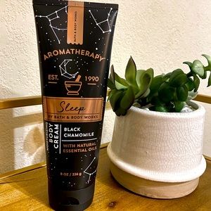 Bath & Body Works Aromatherapy Sleep Body Cream